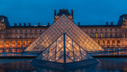 Conheça melhor o Louvre